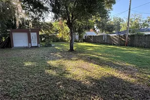 3142 Henderson Cir W, Lakeland, FL 33803 - Photo 25