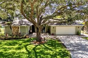 422 Willow Run, Lakeland, FL 33813 - Photo 1