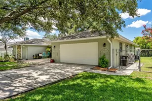 422 Willow Run, Lakeland, FL 33813 - Photo 5