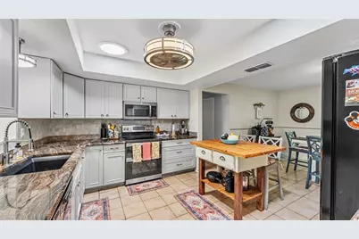 422 Willow Run, Lakeland, FL 33813 - Photo 9