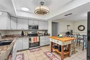 422 Willow Run, Lakeland, FL 33813 - Photo 9
