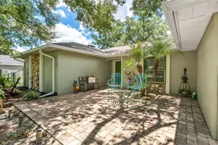 422 Willow Run, Lakeland, FL 33813 - Photo 7