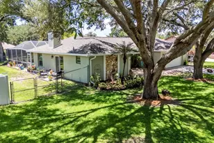 422 Willow Run, Lakeland, FL 33813 - Photo 3