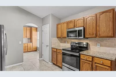 8435 Adele Road, Lakeland, FL 33810 - Photo 13