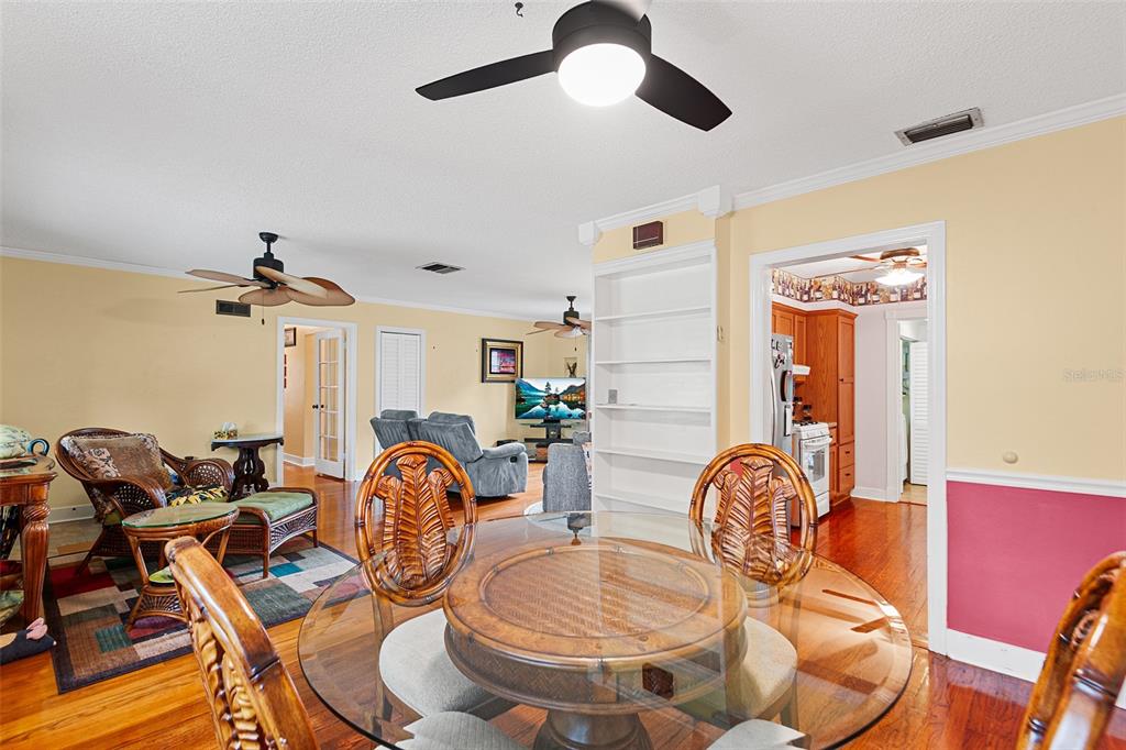 Thumbnail 12