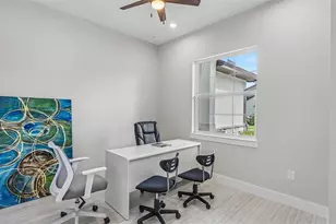 2729 Sunrise Landing Ln, Lakeland, FL 33812 - Photo 7