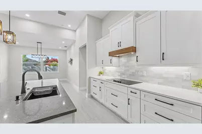 2729 Sunrise Landing Lane, Lakeland, FL 33812 - Photo 19