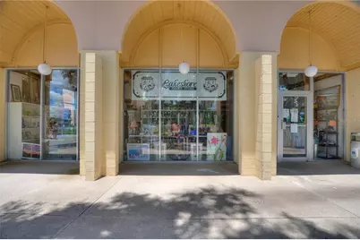 500 Club Circle, Lakeshore, FL 33854 - Photo 5
