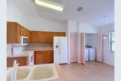 6121 Kittiwake Drive, Lakeland, FL 33809 - Photo 19