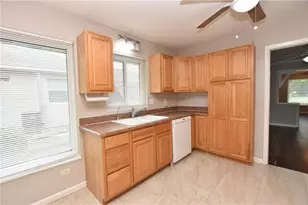 928 E Valencia St, Lakeland, FL 33805 - Photo 7