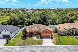 2873 Kinsley Dr, Lakeland, FL 33812 - Photo 3