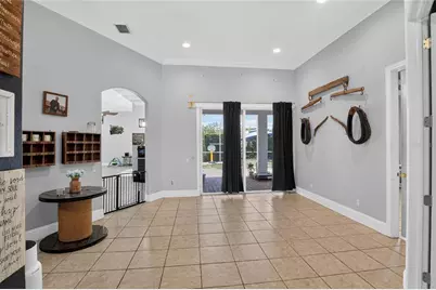 2325 Chesterfield Circle, Lakeland, FL 33813 - Photo 3