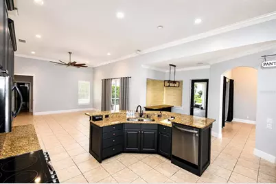 2325 Chesterfield Circle, Lakeland, FL 33813 - Photo 3