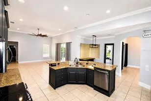 2325 Chesterfield Cir, Lakeland, FL 33813 - Photo 3