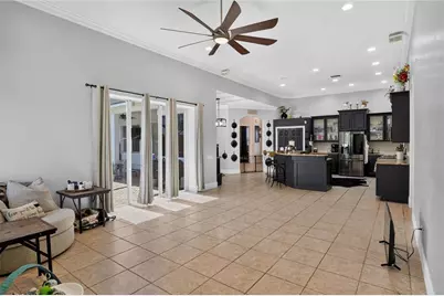 2325 Chesterfield Circle, Lakeland, FL 33813 - Photo 9