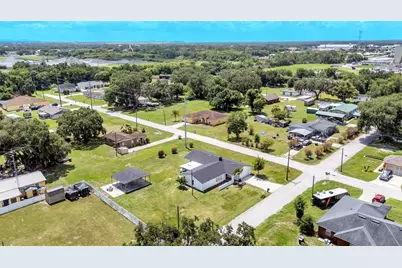 2055 Avenue C, Mulberry, FL 33860 - Photo 5