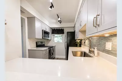 2117 Lakewood Club Drive S #7-N, Saint Petersburg, FL 33712 - Photo 19