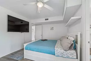 2117 Lakewood Club Dr S, Saint Petersburg, FL 33712 - Photo 47