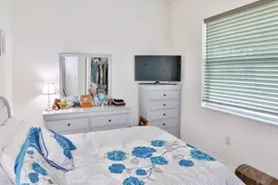 1061 Sawgrass Dr, Winter Haven, FL 33884 - Photo 15