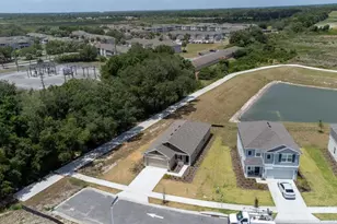573 Bell Prairie Cir, Lake Wales, FL 33859 - Photo 3