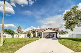 6507 Fox Tree Ln, Lakeland, FL 33813 - Photo 1