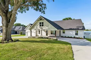 5683 Old Berkley Rd, Auburndale, FL 33823 - Photo 3