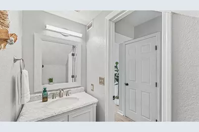 1905 Suzanne Lane, Lakeland, FL 33813 - Photo 19