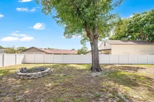 8327 Maid Marions Trail, Lakeland, FL 33809 - Photo 25