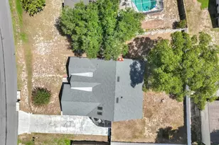 8327 Maid Marions Trail, Lakeland, FL 33809 - Photo 29