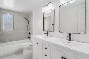 1726 Cordova Cir W, Lakeland, FL 33801 - Photo 21