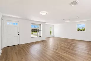 1726 Cordova Cir W, Lakeland, FL 33801 - Photo 7