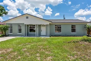 1726 Cordova Cir W, Lakeland, FL 33801 - Photo 3