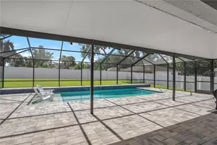 525 Gandhi Dr, Lakeland, FL 33813 - Photo 3