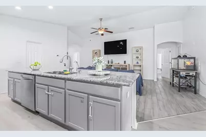 2037 Charleston Lane, Bartow, FL 33830 - Photo 9