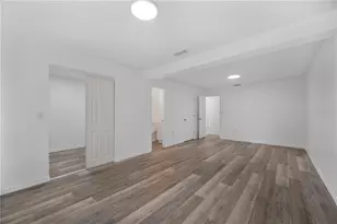 4052 Lana Dr, Lakeland, FL 33813 - Photo 11