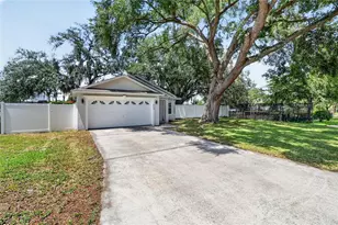 217 E Edward St, Lakeland, FL 33805 - Photo 3