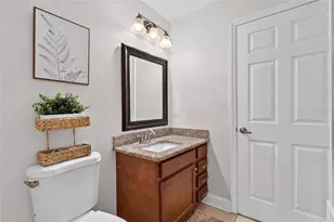 706 S Oakwood Ave, Brandon, FL 33511 - Photo 31