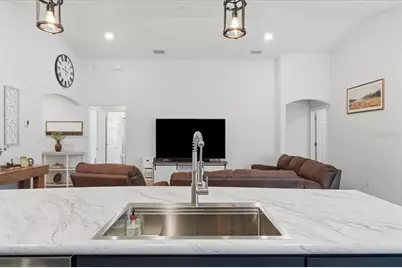 6329 Gardner Drive, Lakeland, FL 33813 - Photo 11