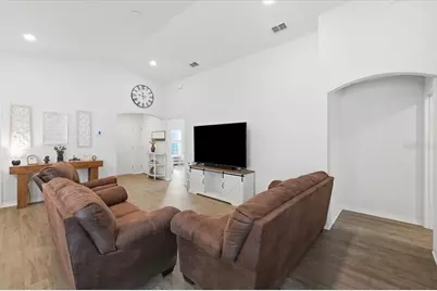 6329 Gardner Drive, Lakeland, FL 33813 - Photo 7