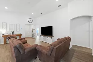 6329 Gardner Dr, Lakeland, FL 33813 - Photo 7