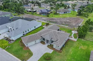 6545 Emerald Woods Ln, Lakeland, FL 33813 - Photo 3