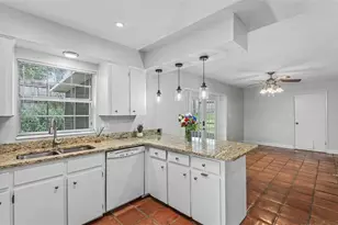 1218 Lake Ariana Blvd, Auburndale, FL 33823 - Photo 5