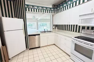 1 Enclave Dr, Winter Haven, FL 33884 - Photo 7