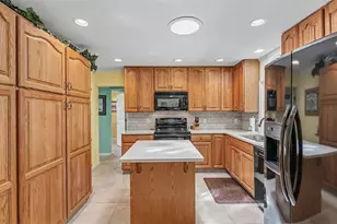 913 E Lake Parker Dr, Lakeland, FL 33801 - Photo 13