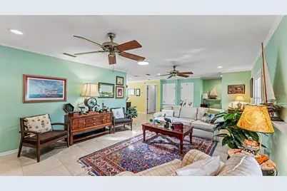 913 E Lake Parker Drive, Lakeland, FL 33801 - Photo 11