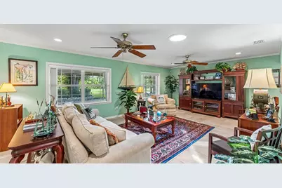 913 E Lake Parker Drive, Lakeland, FL 33801 - Photo 9