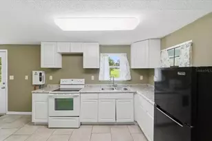 2418 Jungle St, Lakeland, FL 33801 - Photo 9