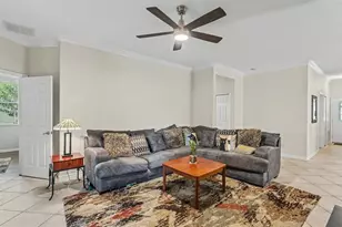 2305 Frankfort St, Winter Haven, FL 33881 - Photo 13