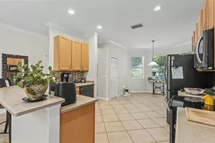 2305 Frankfort St, Winter Haven, FL 33881 - Photo 5