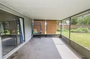 2009 Helm Ln, Valrico, FL 33594 - Photo 31
